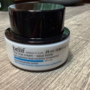 Belif Aqua Bomb Hydrating Cream